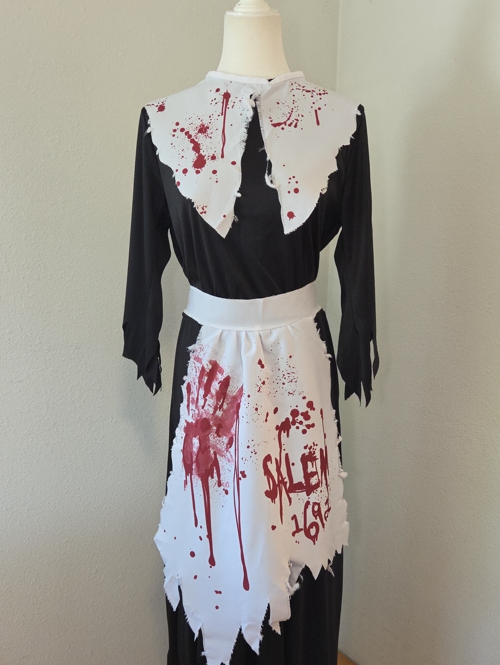 Halloween Salem Witch Costume Dress with Apron - Black & White Women's Large
